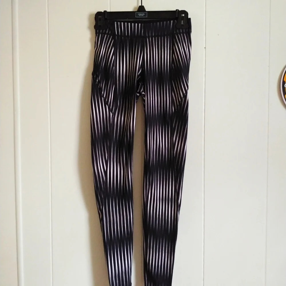 IVY PARK Black White Kaleidoscope Gym Yoga Pilates Leggings Small S EUC